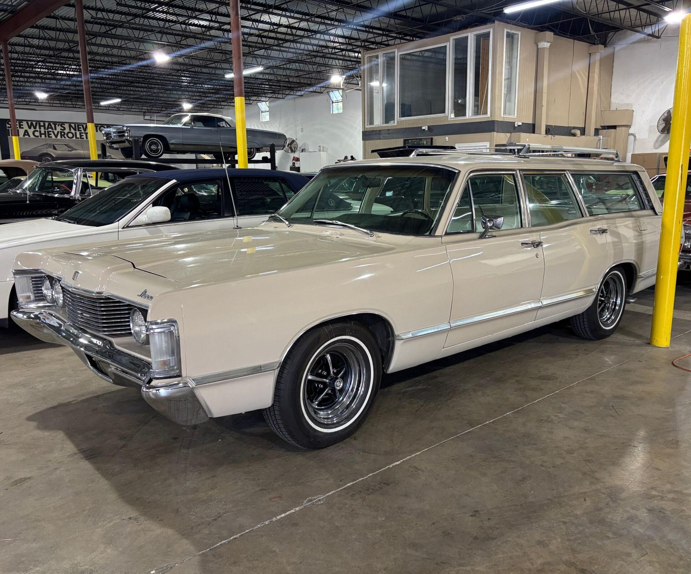 station wagon