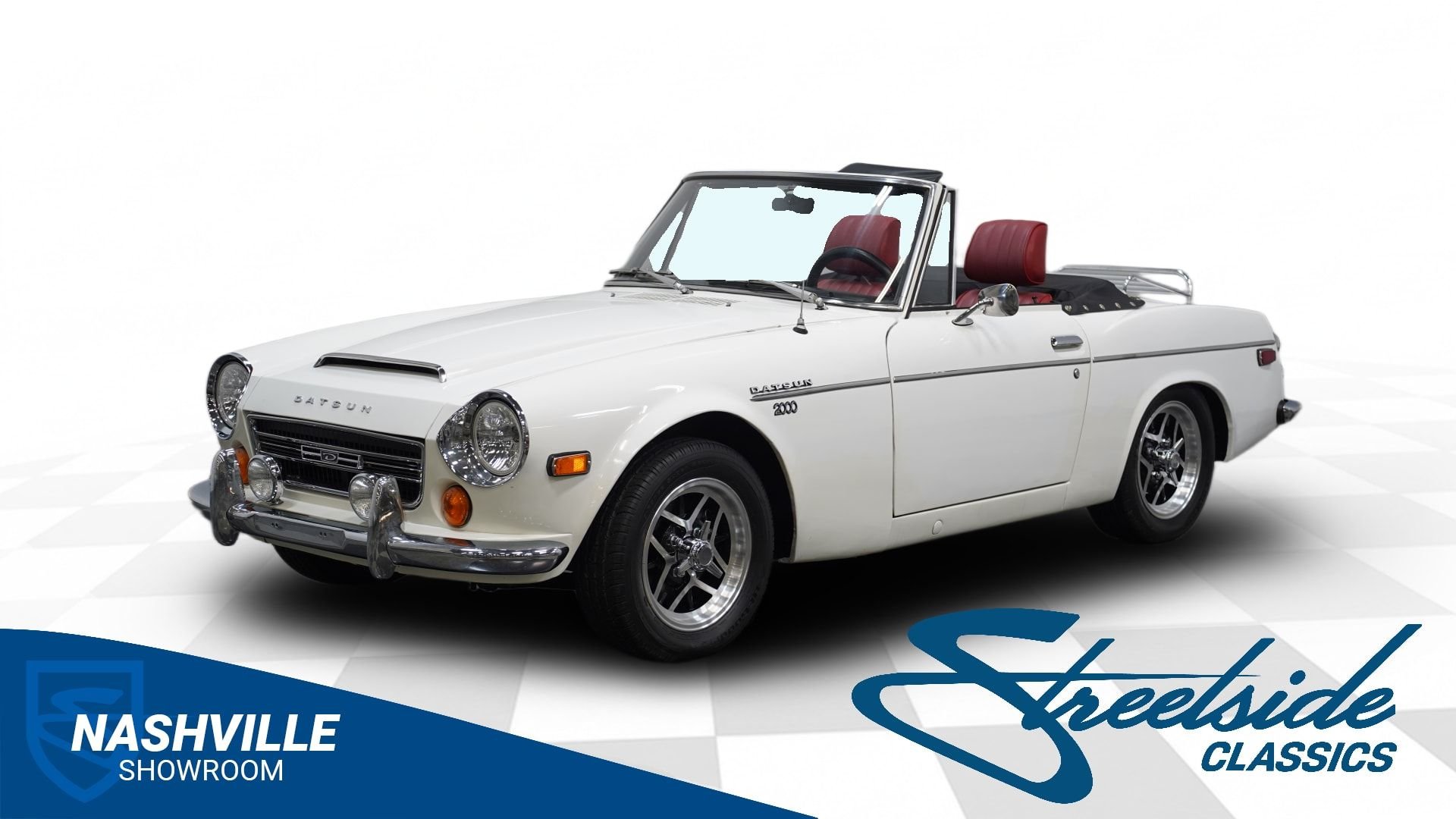 CLASSIC WHITE CONVERTIBLE