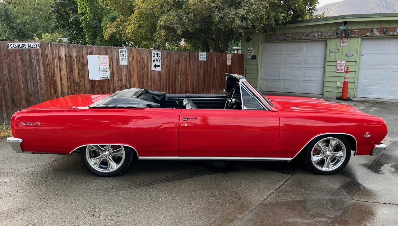 1965 chevy Malibus SS