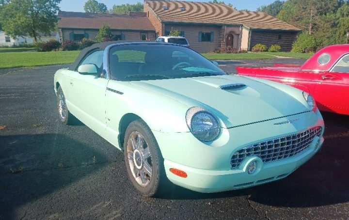 2004 Ford Thunderbird
