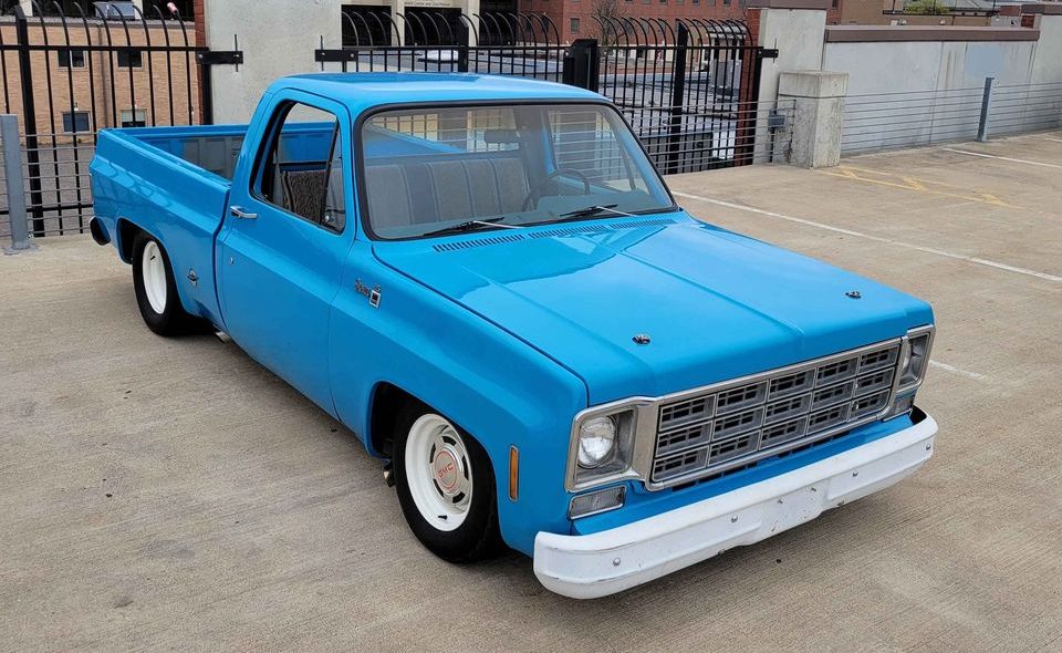 1977 GMC Sierra Pickup