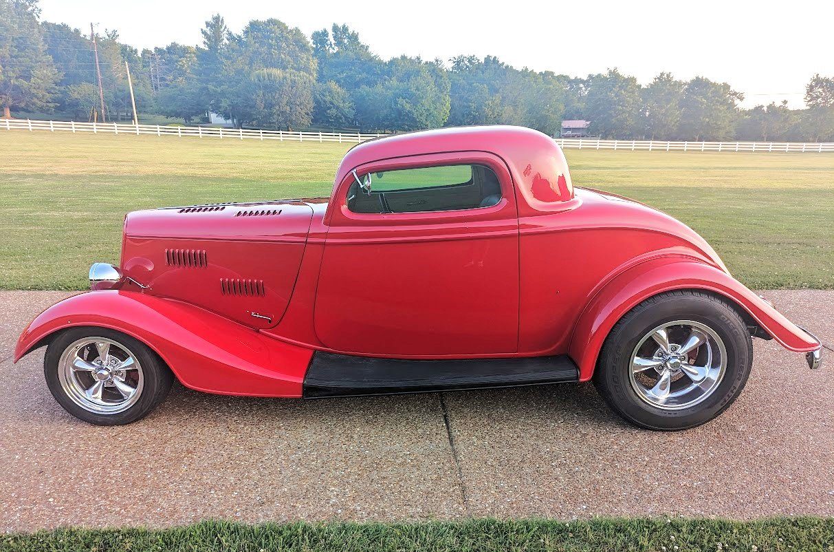 1934 Ford 3-Window Coupe