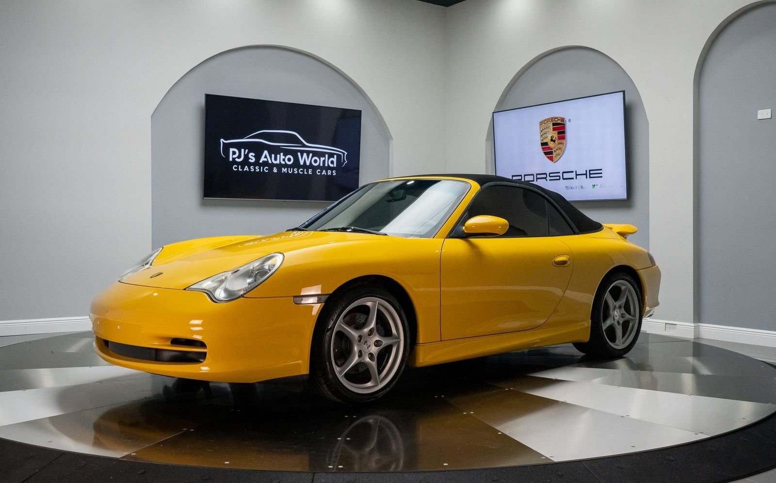 2003 Porsche 911 Carrera