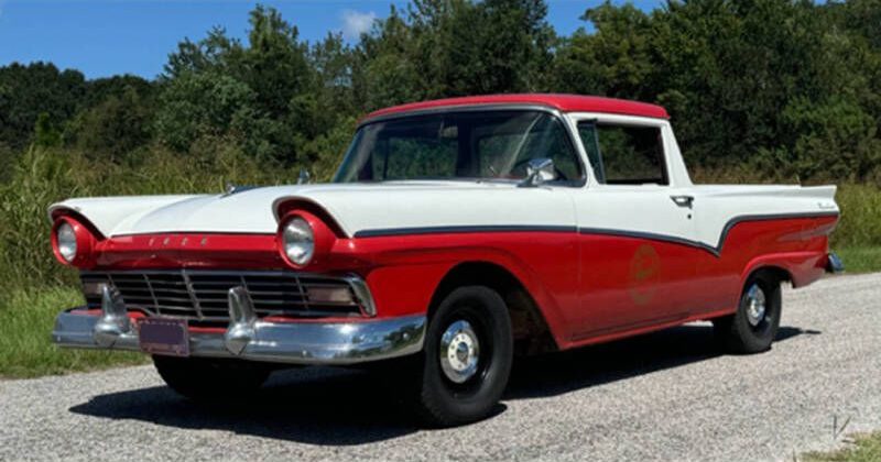 pickup truck