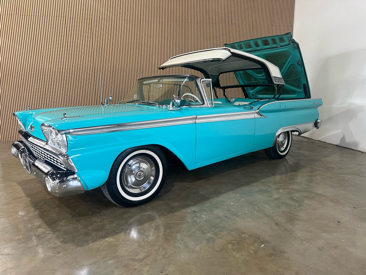 retractable hardtop convertible