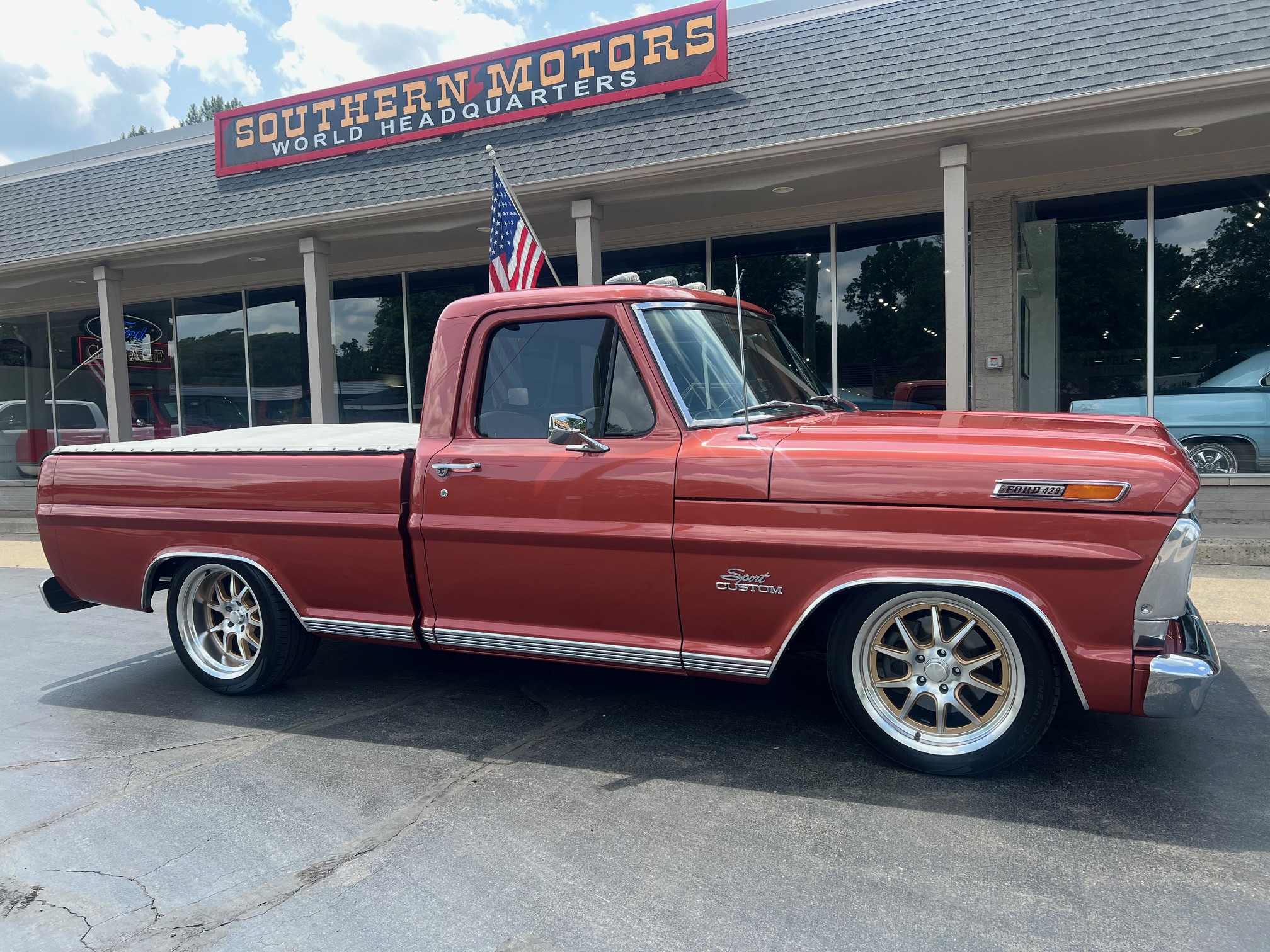 trucks