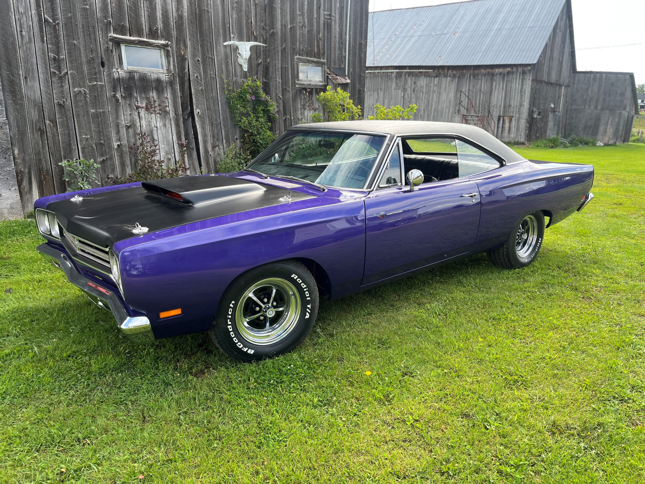 426 Hemi engine