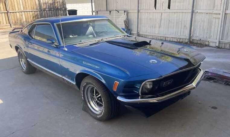 muscle car