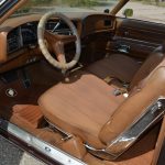 cloth interior with 60-40 front seats