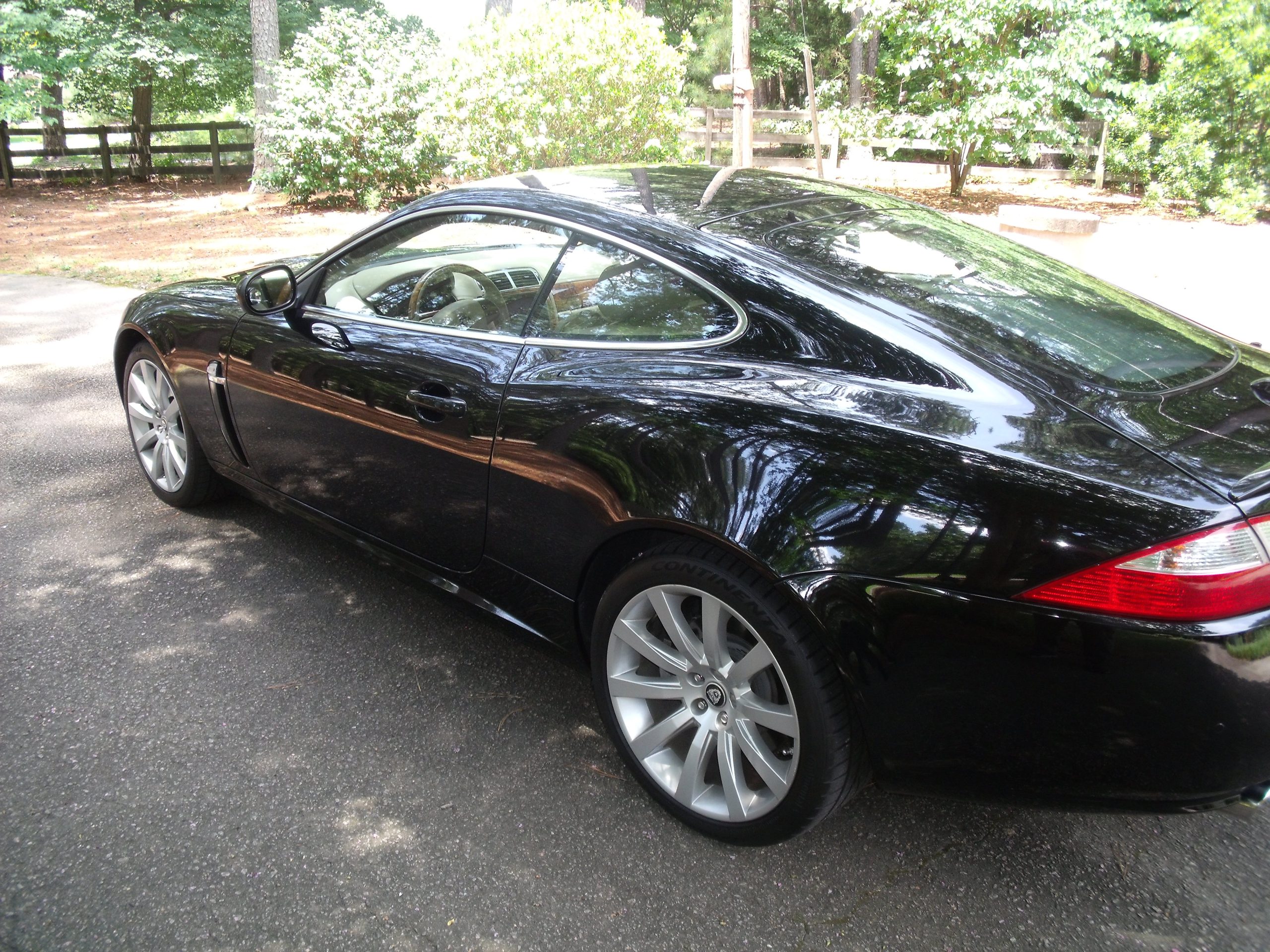 late model sports car