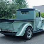 bed cover that has hydraulic supports