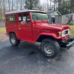 Sport Utility Vehicle (SUV)